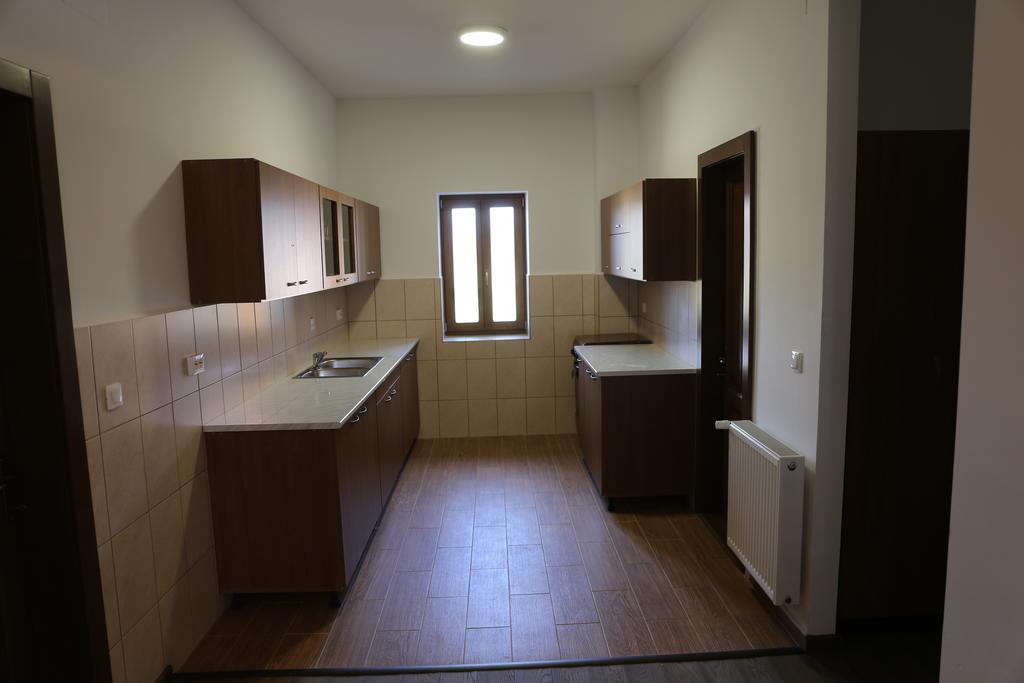 Hotel Ezuestfenyo Agroturisztikai Panzio Borzont Esterno foto